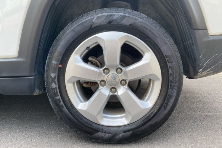 Used Jeep Compass 2019 220T Automatic Family Edition Exterior 2
