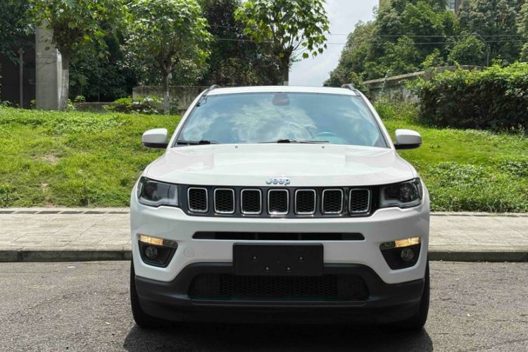 Used Jeep Compass 2019 220T Automatic Family Edition Exterior 3