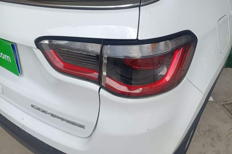 Used Jeep Compass 2019 220T Automatic Family Edition Exterior 3