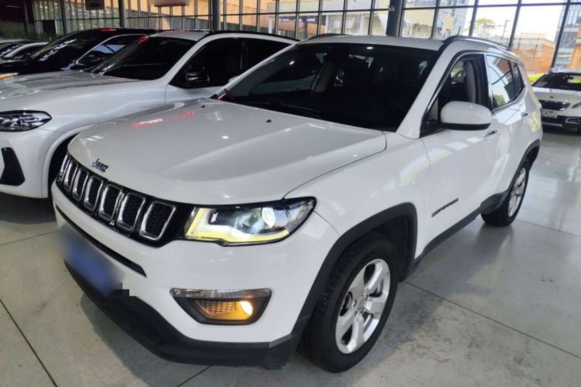 Used Jeep Compass 2019 220T Automatic Family Edition Front Left 45 Deg