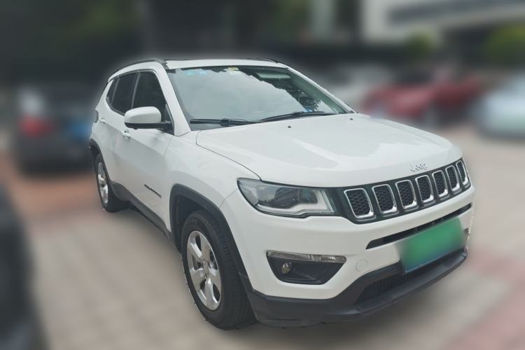 Used Jeep Compass 2019 220T Automatic Enjoyment Version Front Right 45 Deg