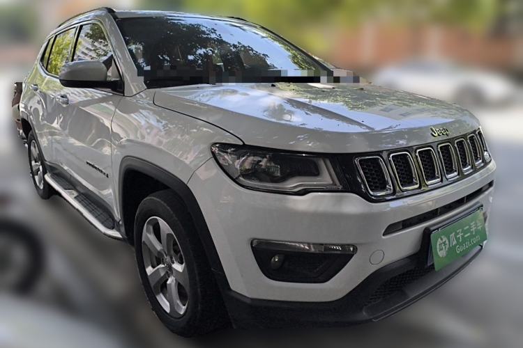 Used Jeep Compass 2019 220T Automatic Enjoyment Version Front Right 45 Deg