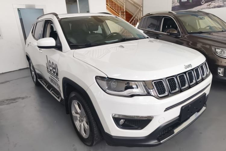 Used Jeep Compass 2019 200T Automatic Family Edition - Connected Large Screen Version Front Right 45 Deg