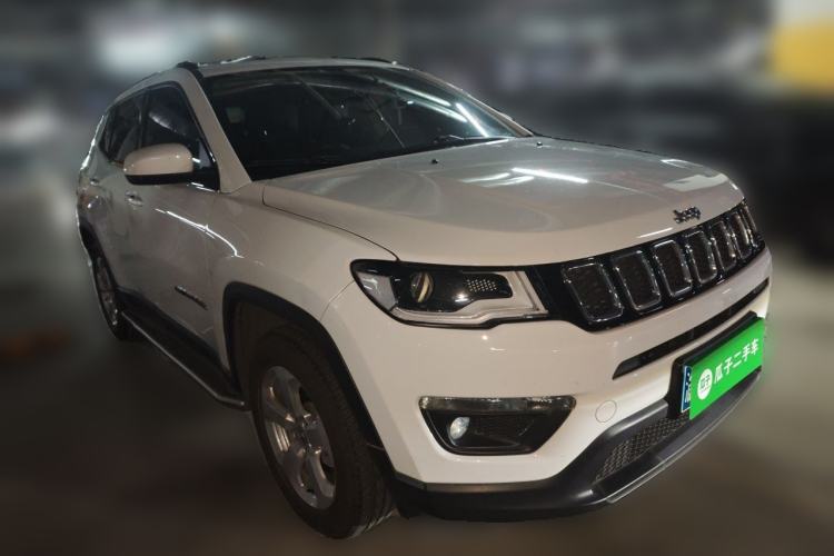 Used Jeep Compass 2019 220T Automatic Enjoyment Version Front Right 45 Deg