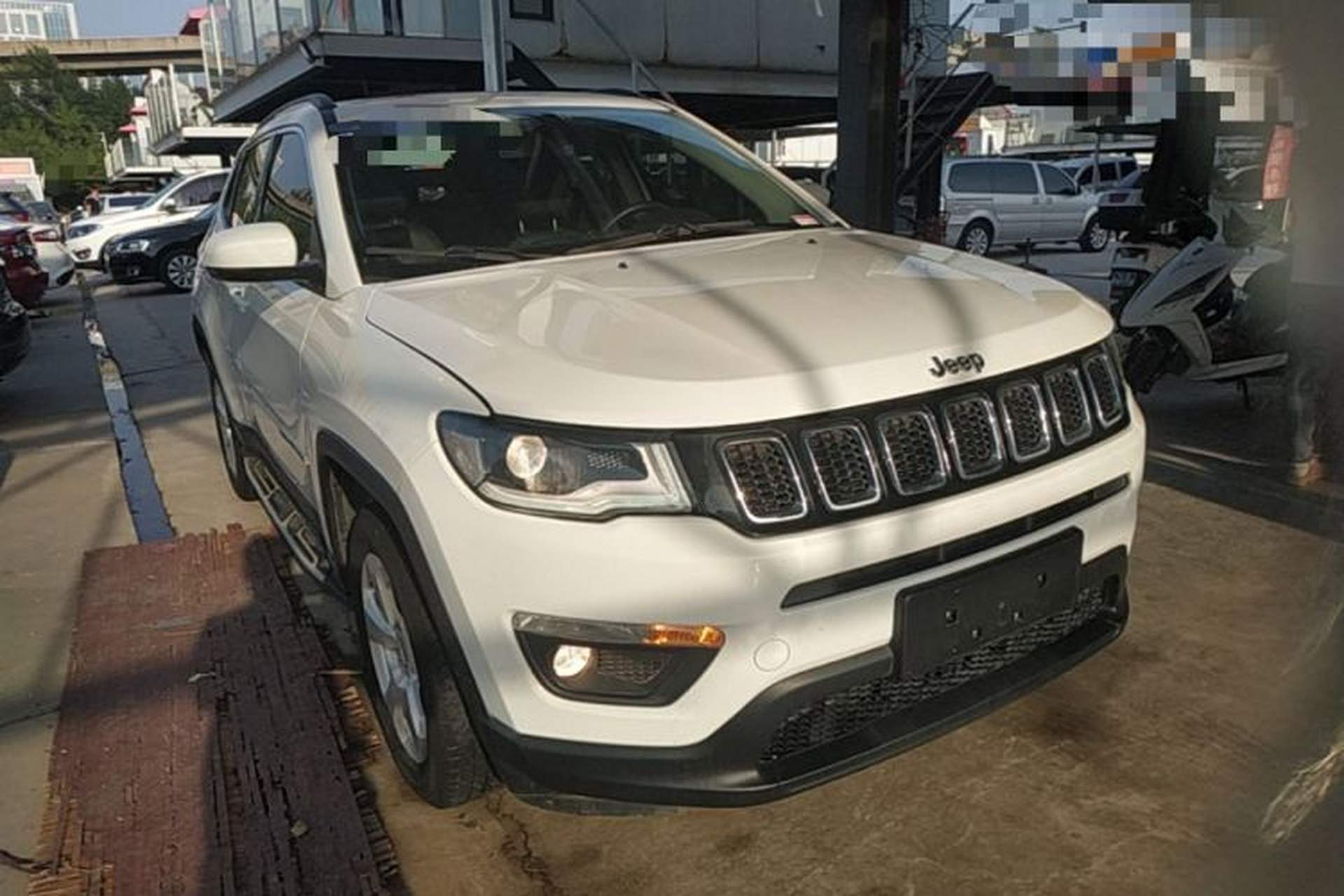Used Jeep Compass 2019 220T Automatic Enjoyment Version Front Right 45 Deg