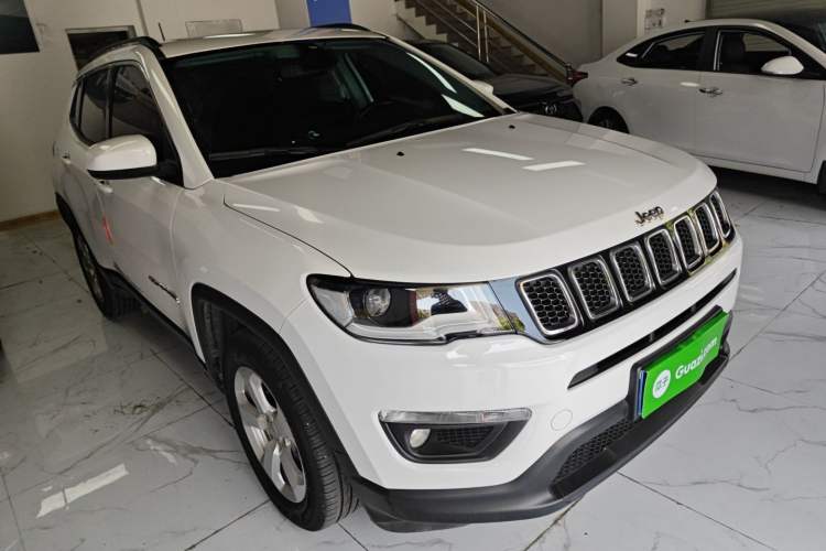 Used Jeep Compass 2019 220T Automatic Enjoyment Version Front Right 45 Deg