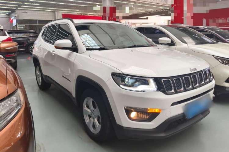 Used Jeep Compass 2019 220T Automatic Enjoyment Version Front Right 45 Deg