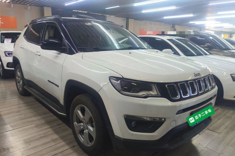 Used Jeep Compass 2019 200T Automatic Family Edition - Connected Large Screen Version Front Right 45 Deg