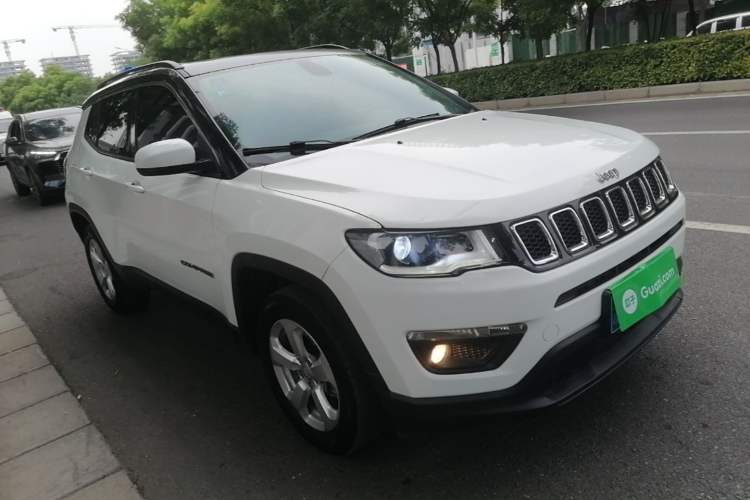 Used Jeep Compass 2019 220T Automatic Family Edition Front Right 45 Deg