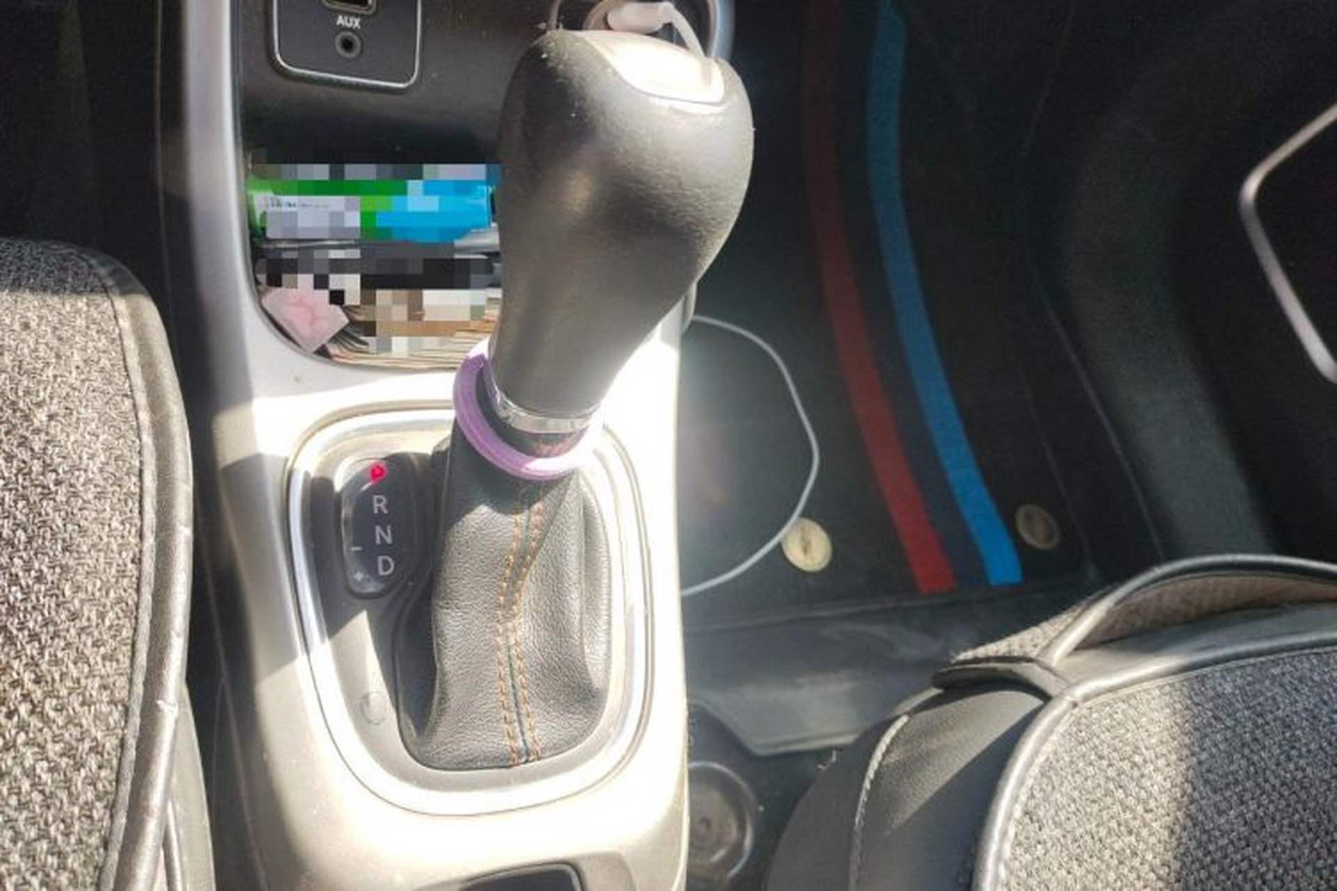 Used Jeep Compass 2019 200T Automatic Family Edition - Connected Large Screen Version Gear Lever
