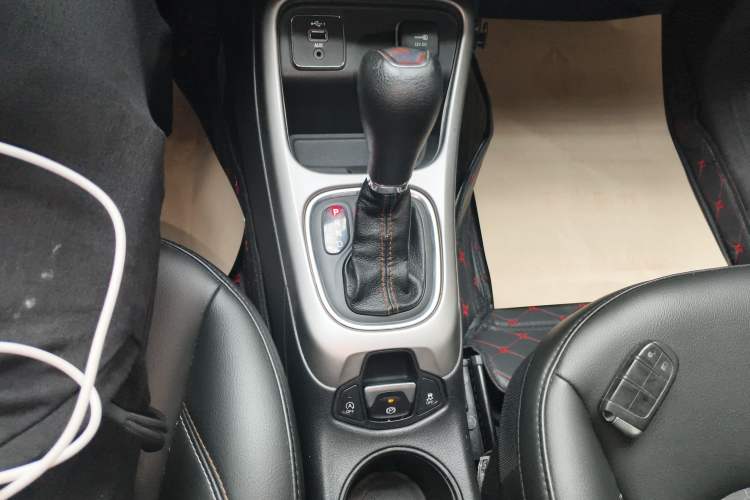 Used Jeep Compass 2019 220T Automatic Enjoyment Version Gear Lever