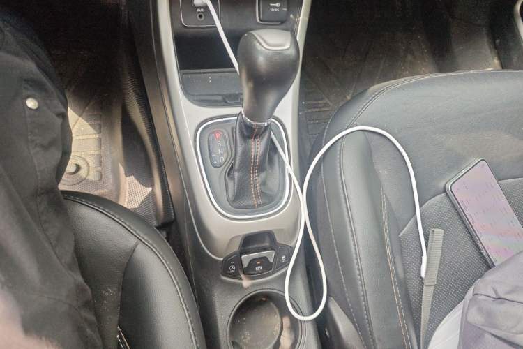 Used Jeep Compass 2019 200TS Automatic Premium - Connected Large Screen Version Gear Lever