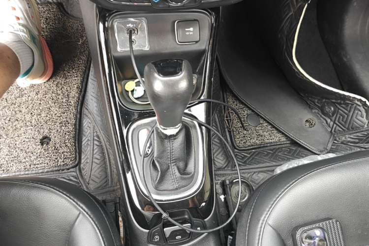 Used Jeep Compass 2019 220T Automatic Night Eagle Edition Gear Lever