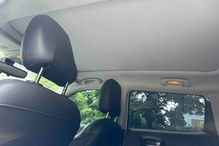 Used Jeep Compass 2019 220T Automatic Family Edition Headliner