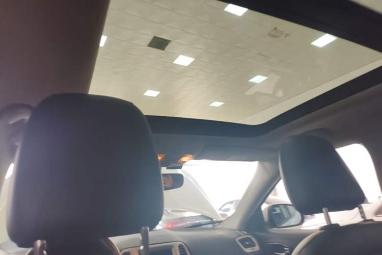 Used Jeep Compass 2019 200T Automatic Family Edition - Connected Large Screen Version Headliner