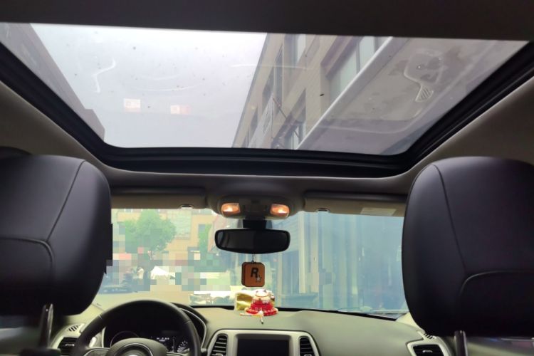 Used Jeep Compass 2019 220T Automatic Enjoyment Version Headliner