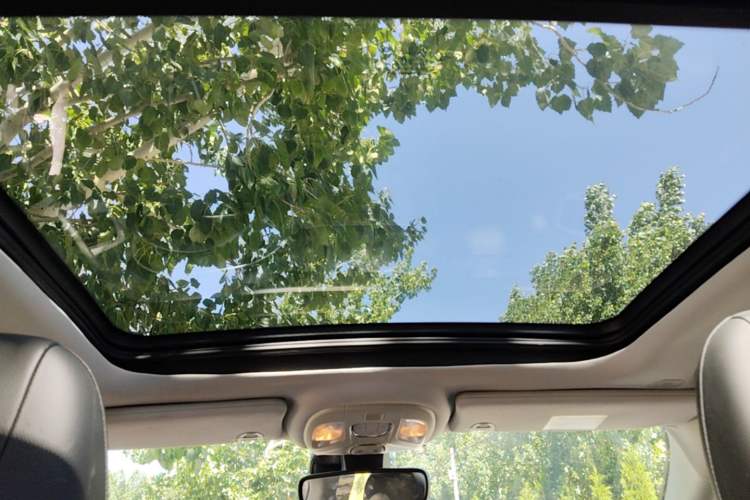 Used Jeep Compass 2019 220T Automatic Enjoyment Version Headliner