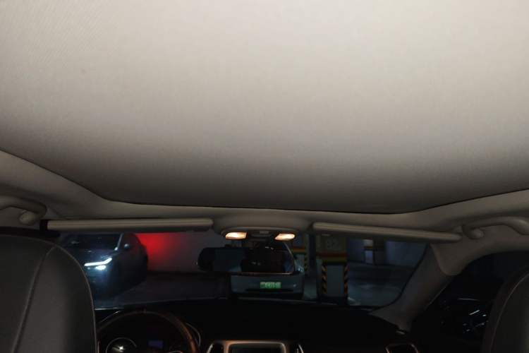 Used Jeep Compass 2019 220T Automatic Enjoyment Version Headliner