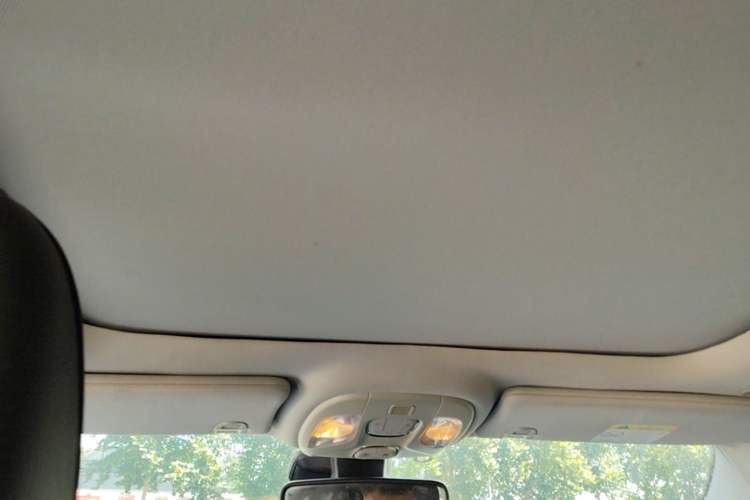 Used Jeep Compass 2019 220T Automatic Enjoyment Version Headliner