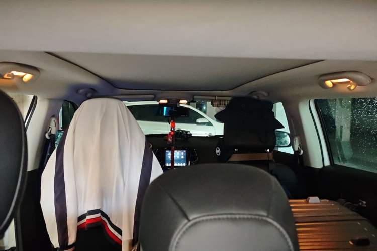 Used Jeep Compass 2019 220T Automatic Family Edition Headliner