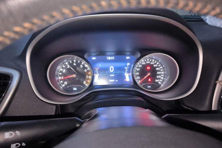 Used Jeep Compass 2019 200T Automatic Family Edition - Connected Large Screen Version Instrument Cluster