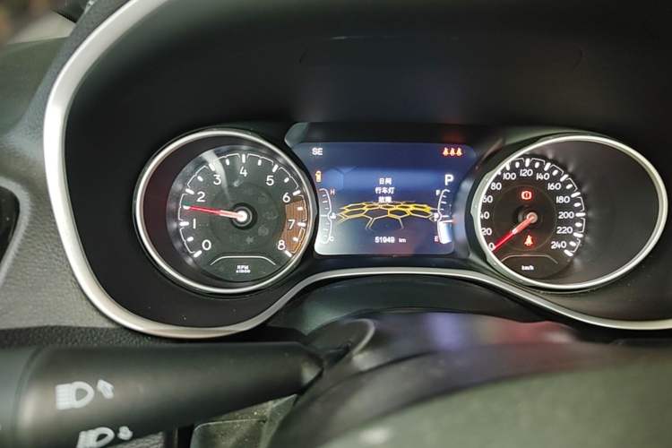 Used Jeep Compass 2019 220T Automatic Family Edition Instrument Cluster