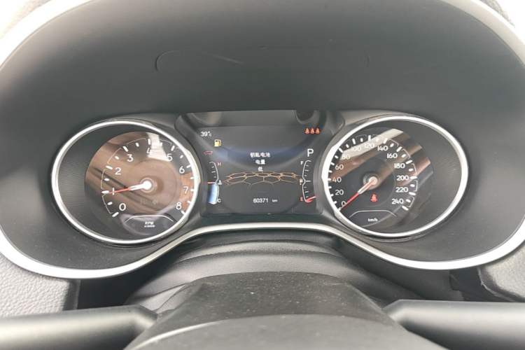 Used Jeep Compass 2019 220T Automatic Night Eagle Edition Instrument Cluster