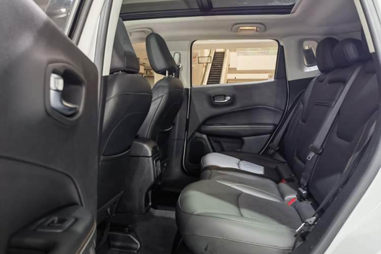 Used Jeep Compass 2019 200T Automatic Family Enjoyment Four-Wheel Drive - Connected Large Screen Version Interior 2