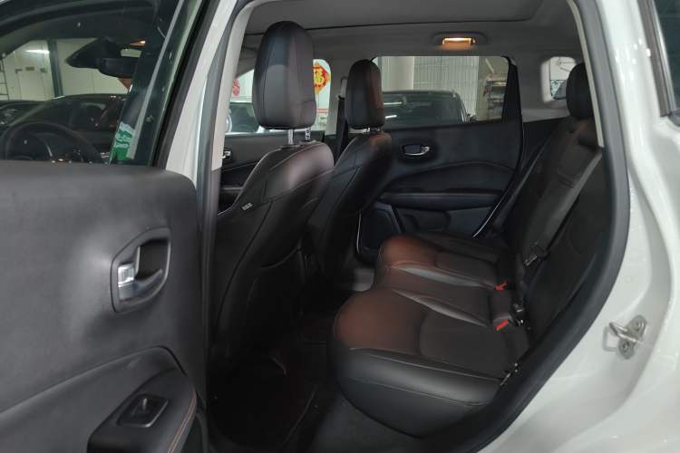 Used Jeep Compass 2019 220T Automatic Family Edition Interior 4