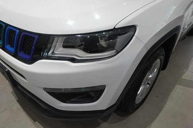 Used Jeep Compass 2019 200T Automatic Family Enjoyment Four-Wheel Drive - Connected Large Screen Version Left Front Headlight