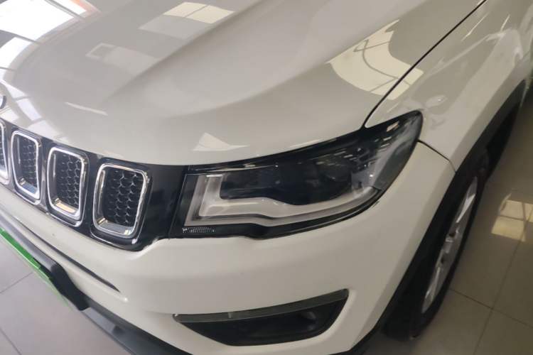 Used Jeep Compass 2019 200T Automatic Family Edition - Connected Large Screen Version Left Front Headlight