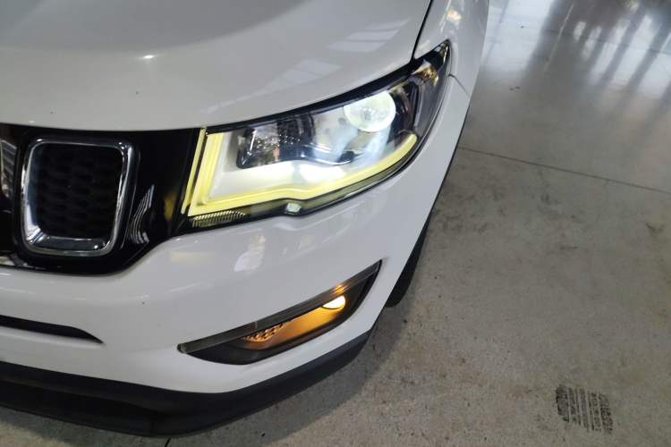 Used Jeep Compass 2019 220T Automatic Family Edition Left Front Headlight