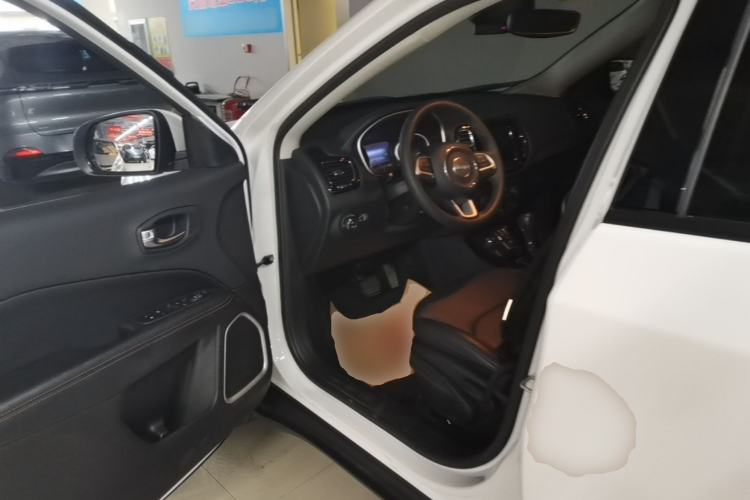 Used Jeep Compass 2019 220T Automatic Family Enjoyment Four-Wheel Drive Edition Left Front Seat