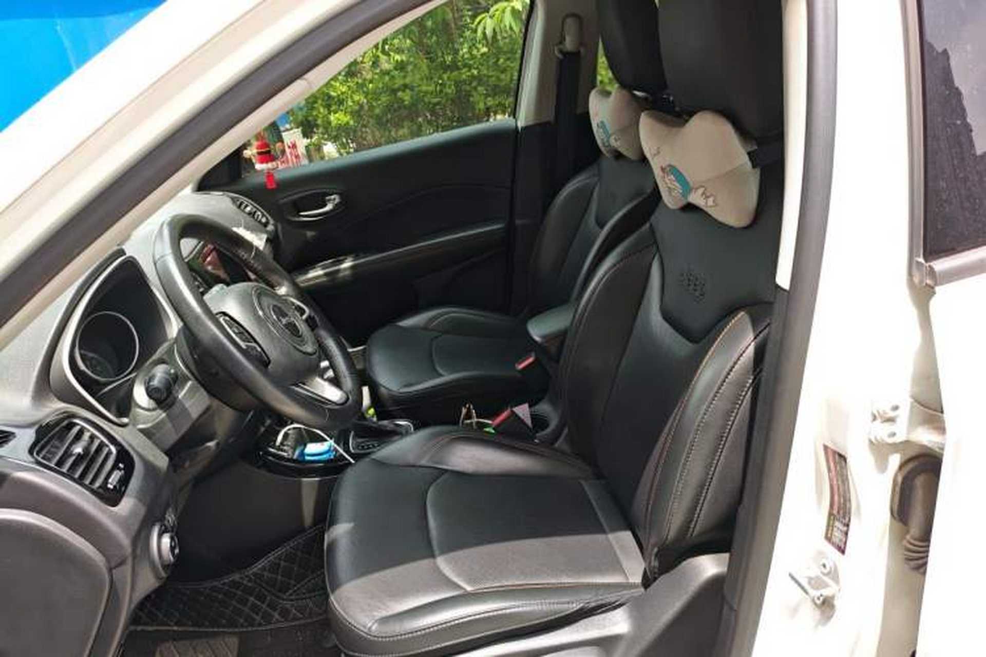 Used Jeep Compass 2019 220T Automatic Family Edition Left Front Seat