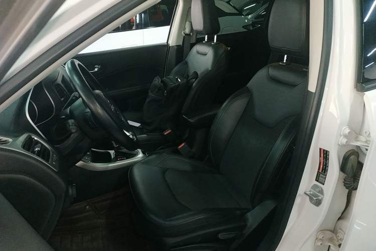 Used Jeep Compass 2019 200T Automatic Enjoyment - Connected Large Screen Version Left Front Seat