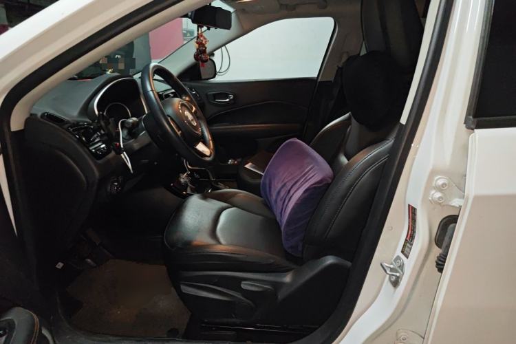 Used Jeep Compass 2019 220T Automatic Family Enjoyment Four-Wheel Drive Edition Left Front Seat