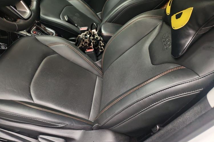 Used Jeep Compass 2019 220T Automatic Family Edition Left Front Seat
