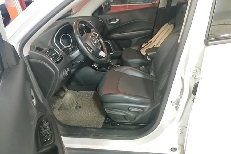 Used Jeep Compass 2019 220T Automatic Family Edition Left Front Seat