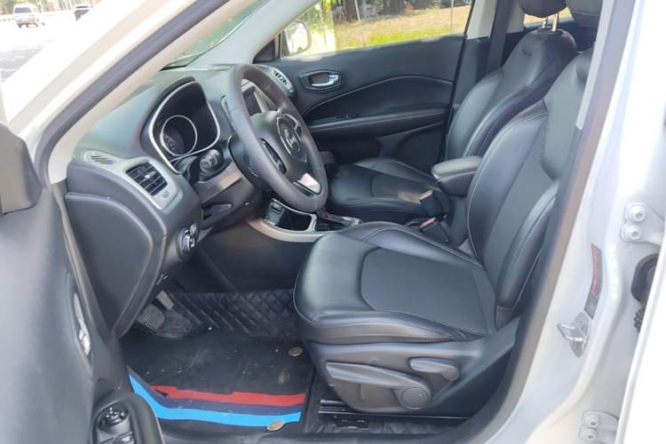 Used Jeep Compass 2019 220T Automatic Enjoyment Version Left Front Seat