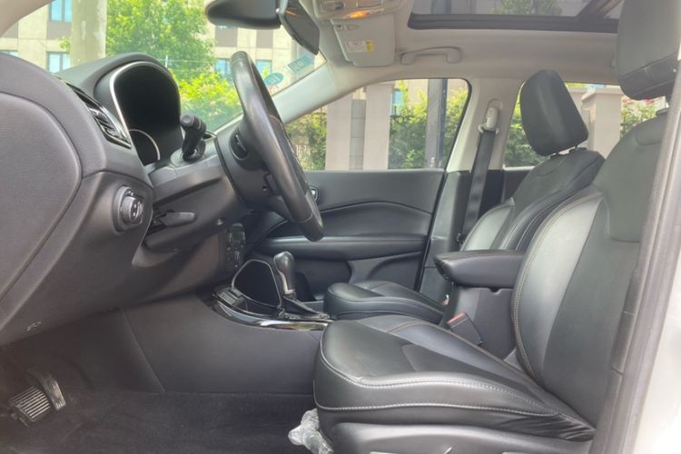 Used Jeep Compass 2019 220T Automatic Family Edition Left Front Seat