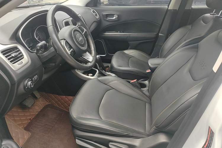 Used Jeep Compass 2019 200TS Automatic Premium - Connected Large Screen Version Left Front Seat