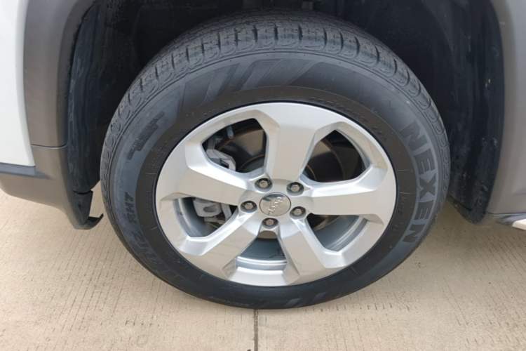Used Jeep Compass 2019 220T Automatic Enjoyment Version Left Front Wheel Hub