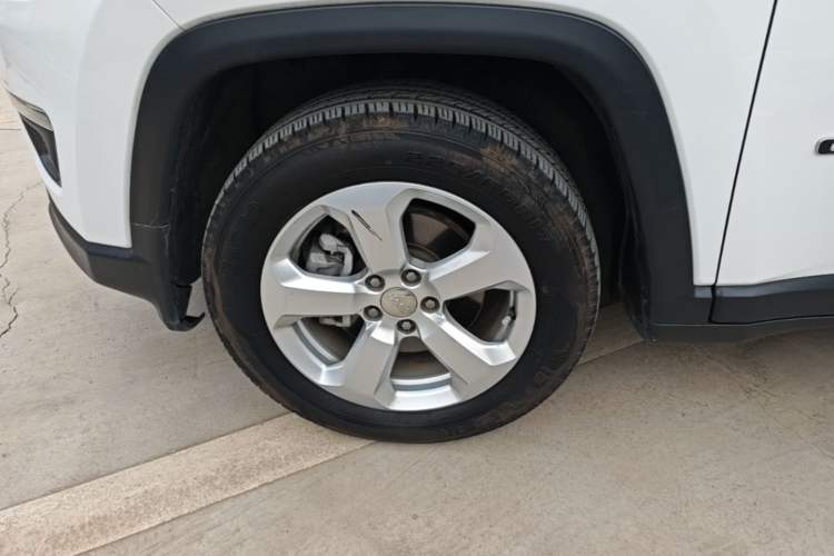 Used Jeep Compass 2019 220T Automatic Family Edition Left Front Wheel Hub