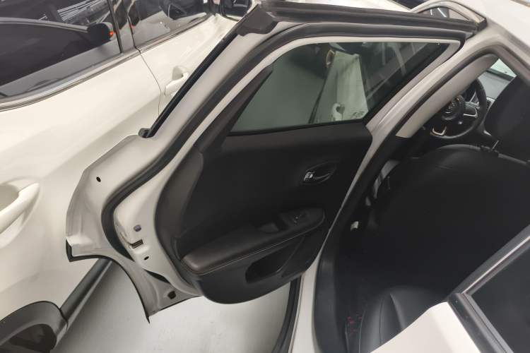 Used Jeep Compass 2019 220T Automatic Enjoyment Version Left Rear Door Interior