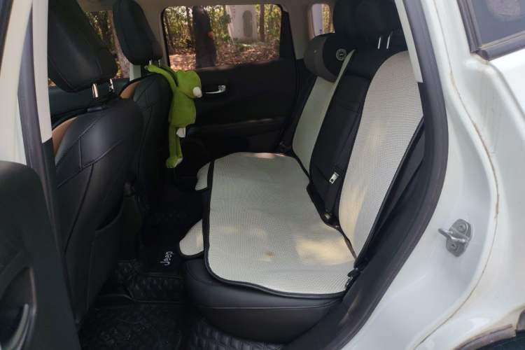 Used Jeep Compass 2019 220T Automatic Enjoyment Version Left Rear Seat