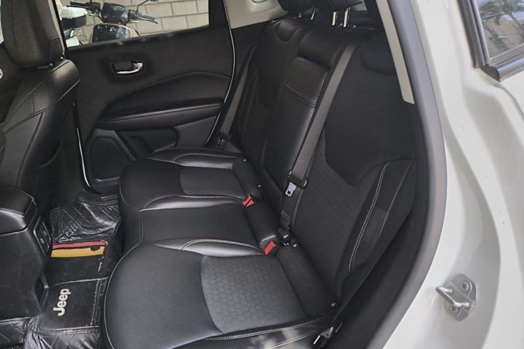 Used Jeep Compass 2019 220T Automatic Enjoyment Version Left Rear Seat