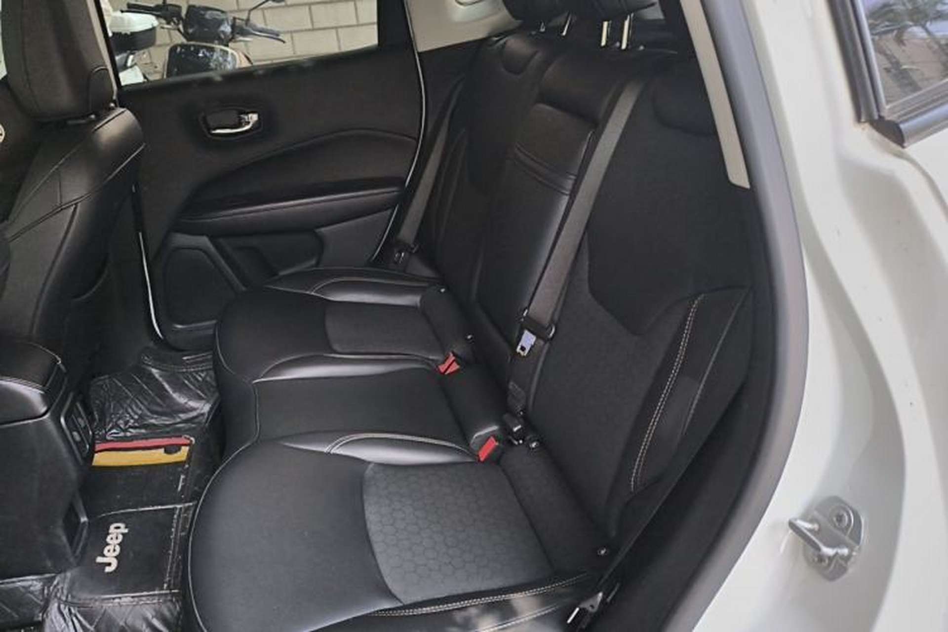 Used Jeep Compass 2019 220T Automatic Enjoyment Version Left Rear Seat