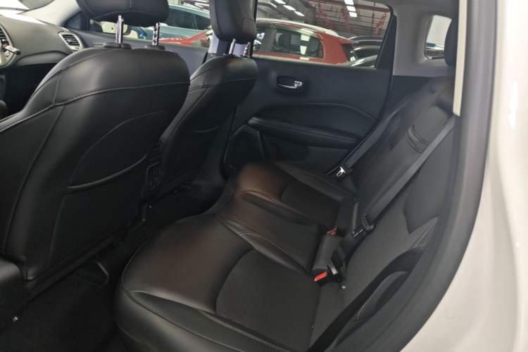 Used Jeep Compass 2019 220T Automatic Enjoyment Version Left Rear Seat