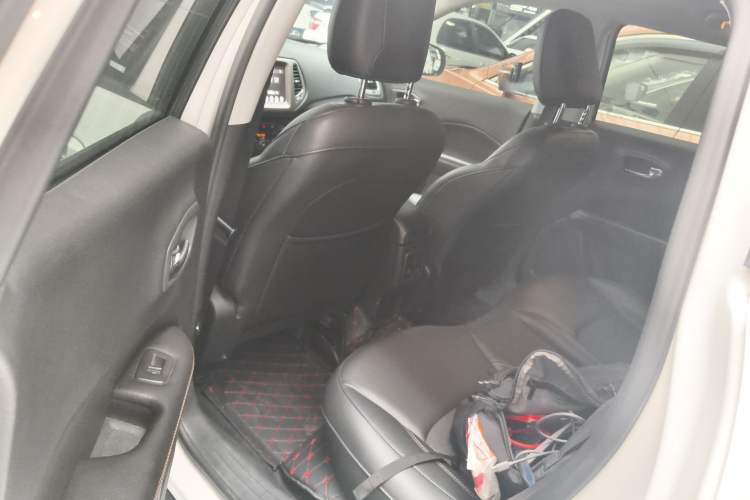 Used Jeep Compass 2019 220T Automatic Enjoyment Version Left Rear Seat