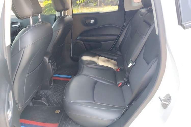 Used Jeep Compass 2019 220T Automatic Enjoyment Version Left Rear Seat
